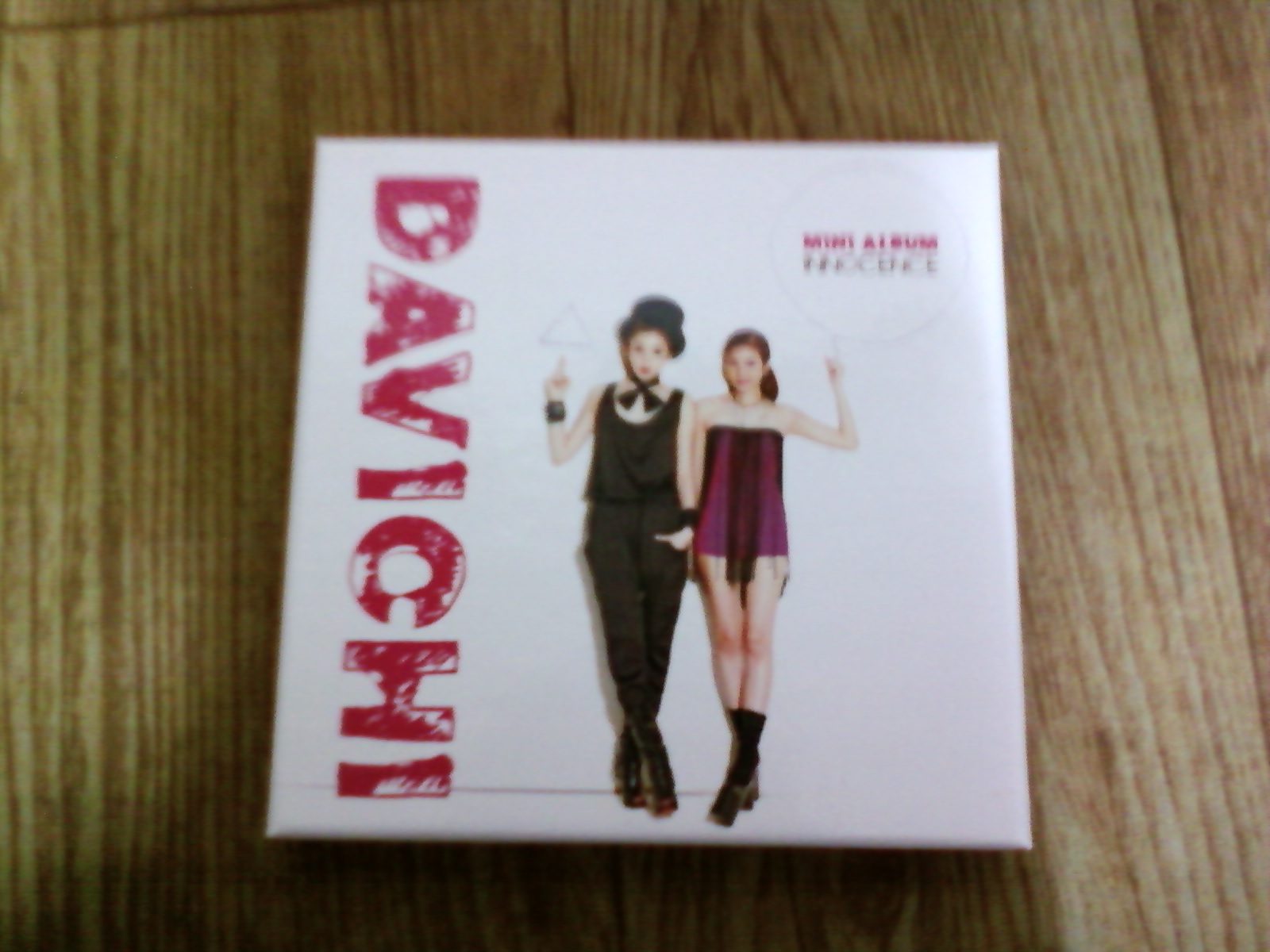 DAVICHI_T.jpg